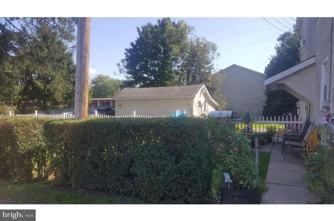 529 S Main St Property Photo 6