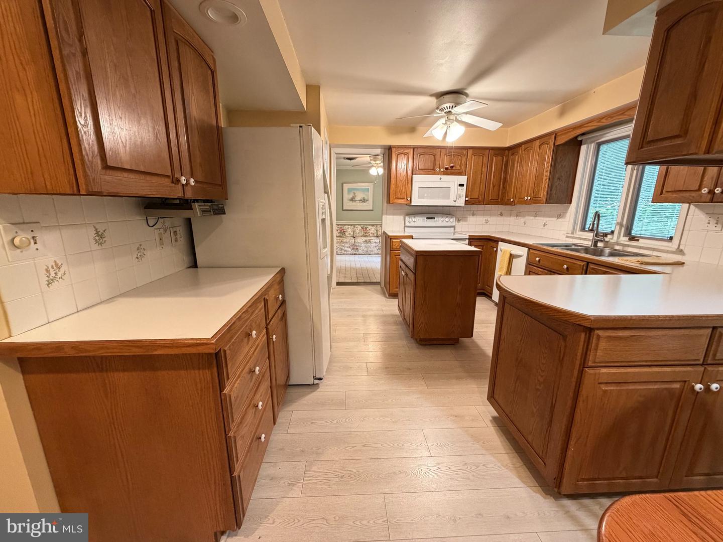 305 Garrison Way Property Photo 11