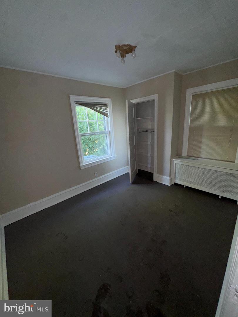 8210 Cadwalader Ave Property Photo 13