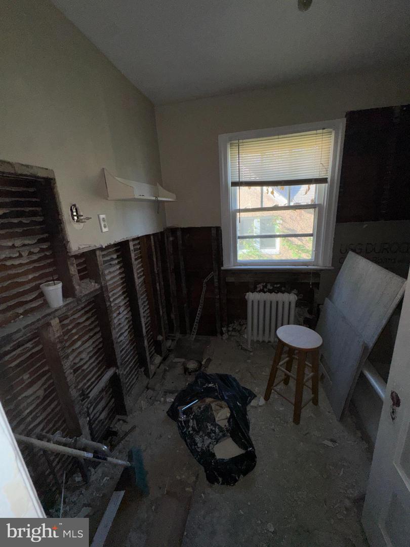 8210 Cadwalader Ave Property Photo 17