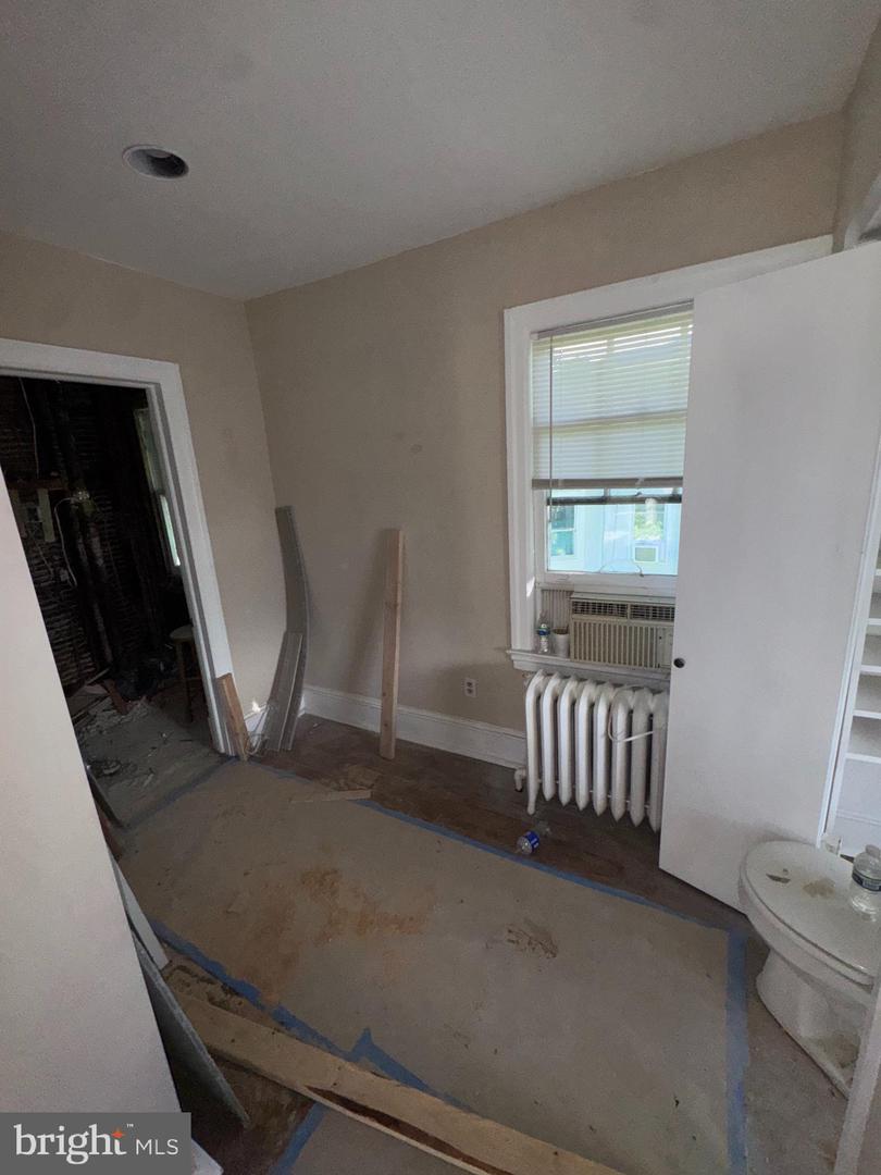 8210 Cadwalader Ave Property Photo 23