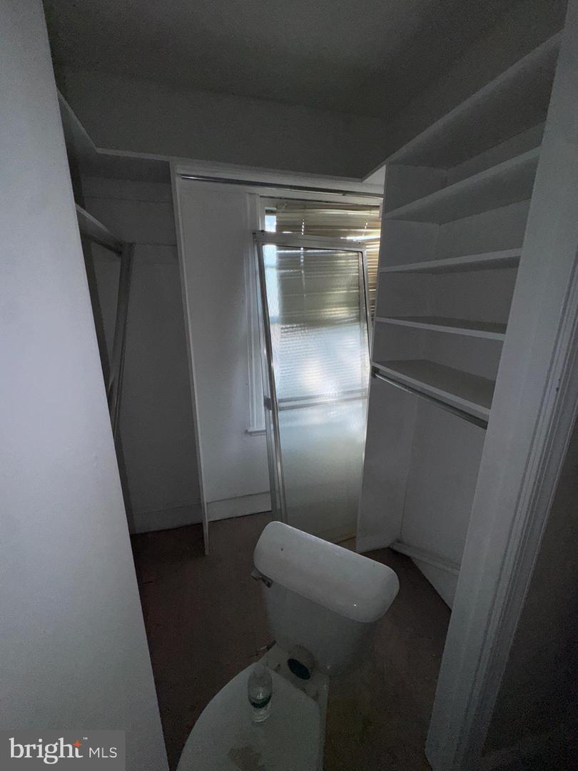 8210 Cadwalader Ave Property Photo 26