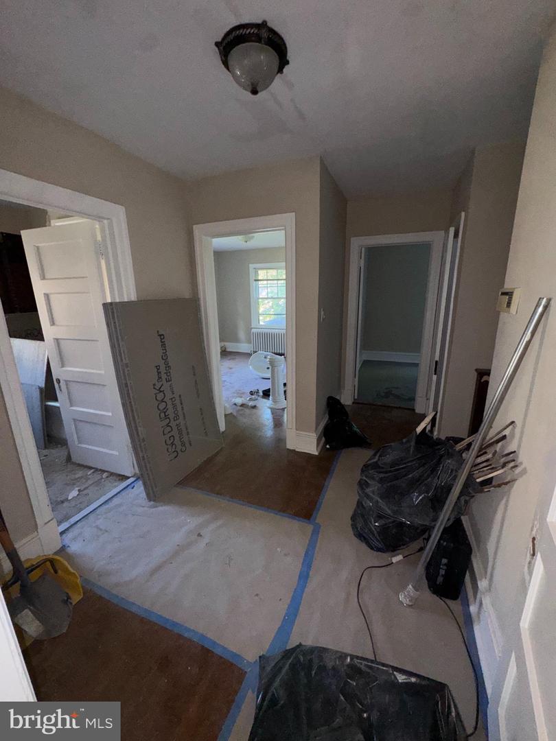 8210 Cadwalader Ave Property Photo 28