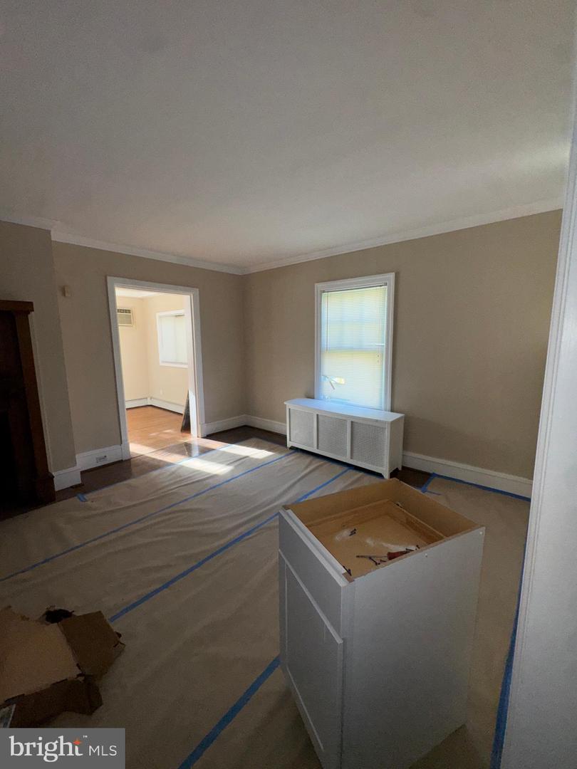 8210 Cadwalader Ave Property Photo 41