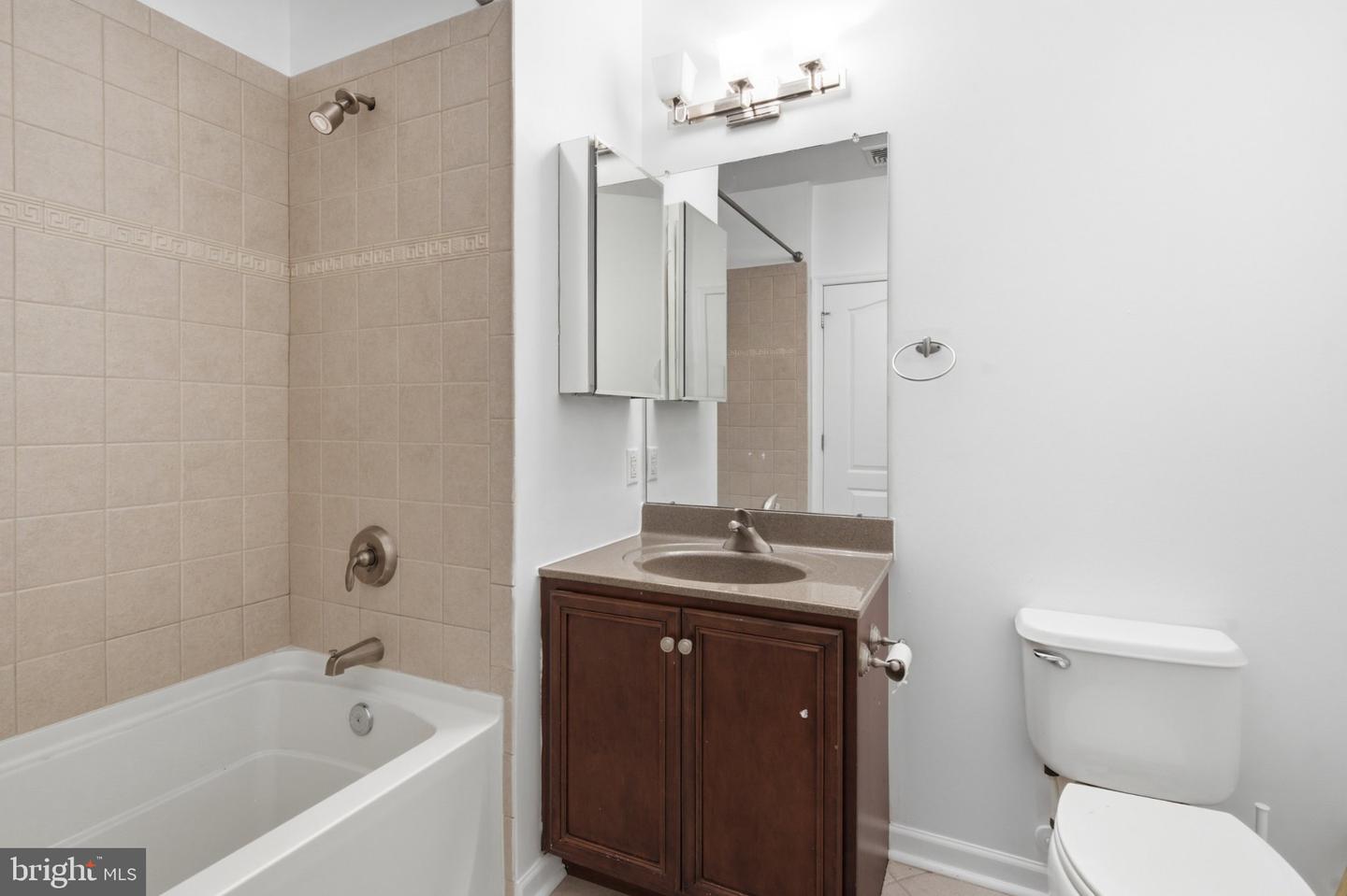 301 Carson Ter Property Photo 10
