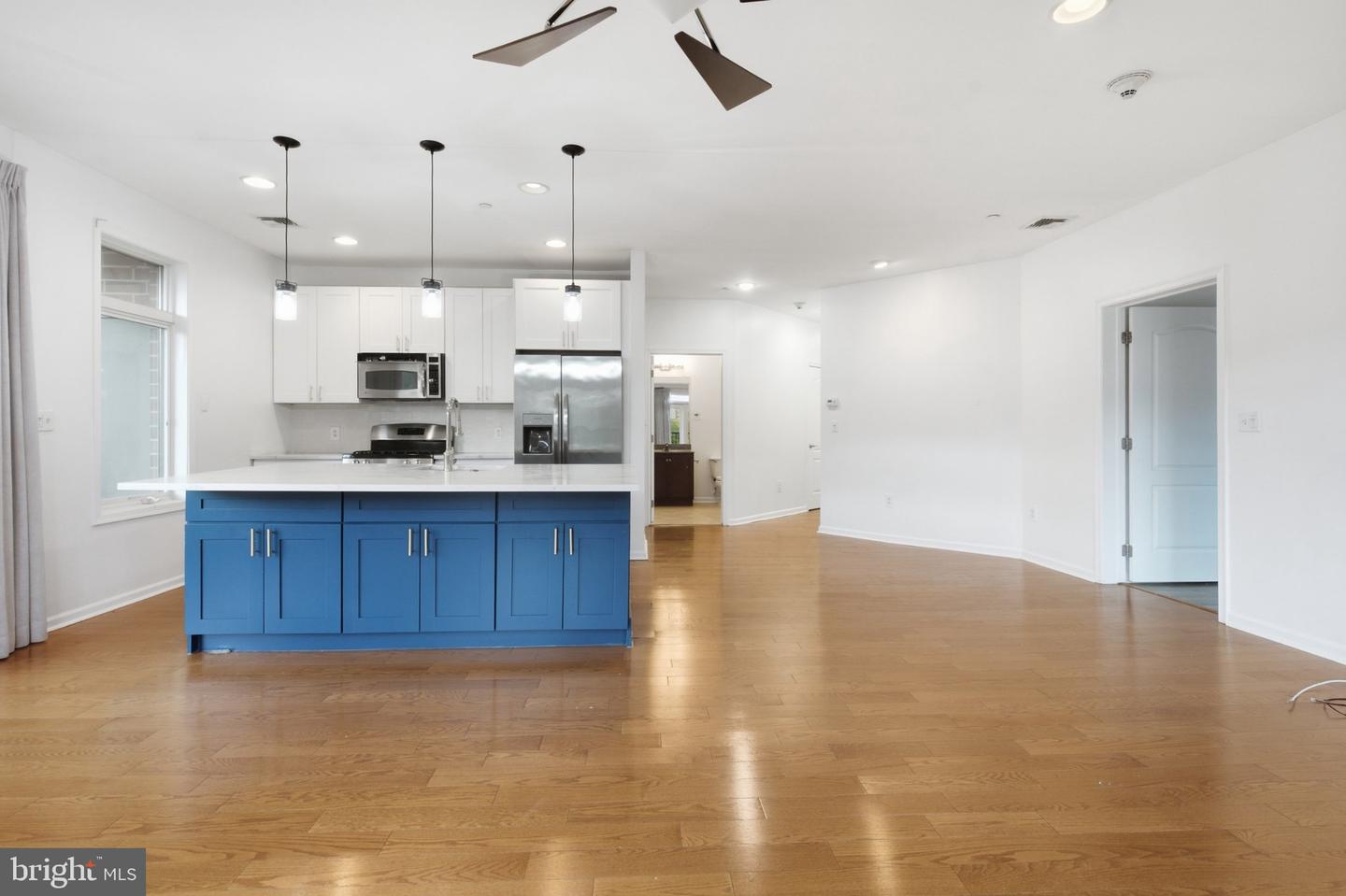 301 Carson Ter Property Photo 25