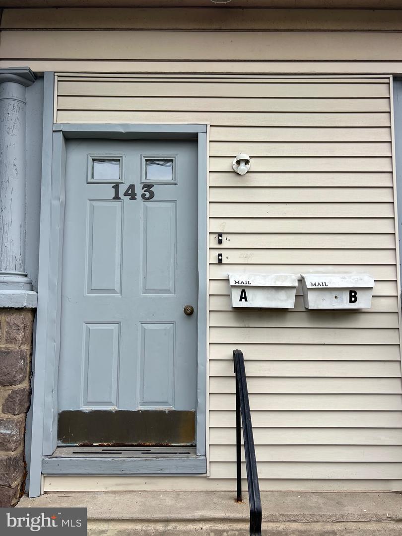 143 E Moreland Ave #a Property Photo 3