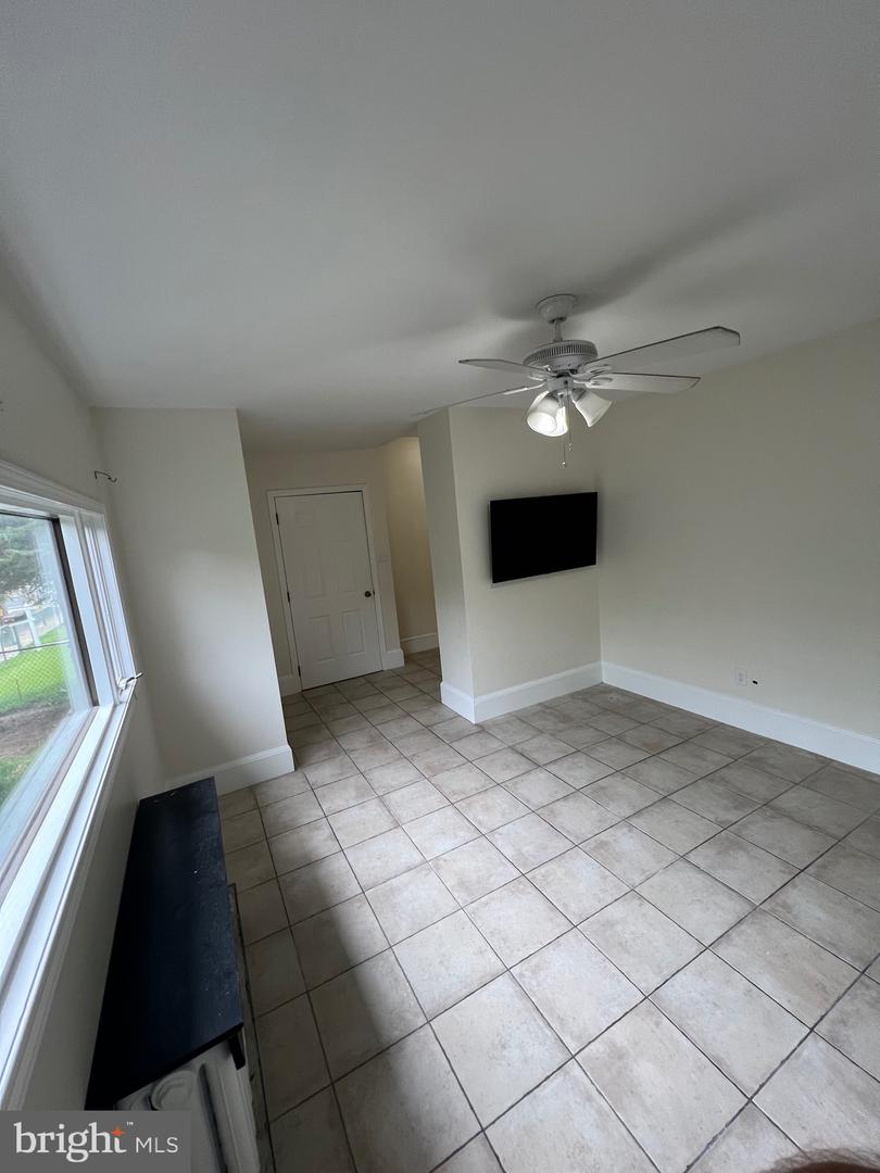 143 E Moreland Ave #a Property Photo 15