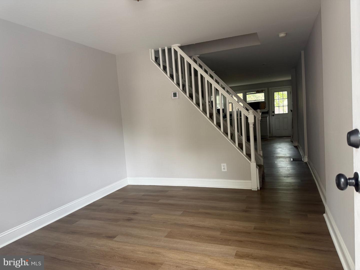 124 W Airy St # Property Photo 7