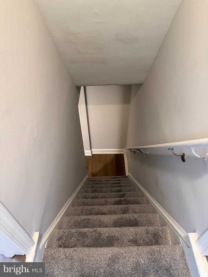 124 W Airy St # Property Photo 13