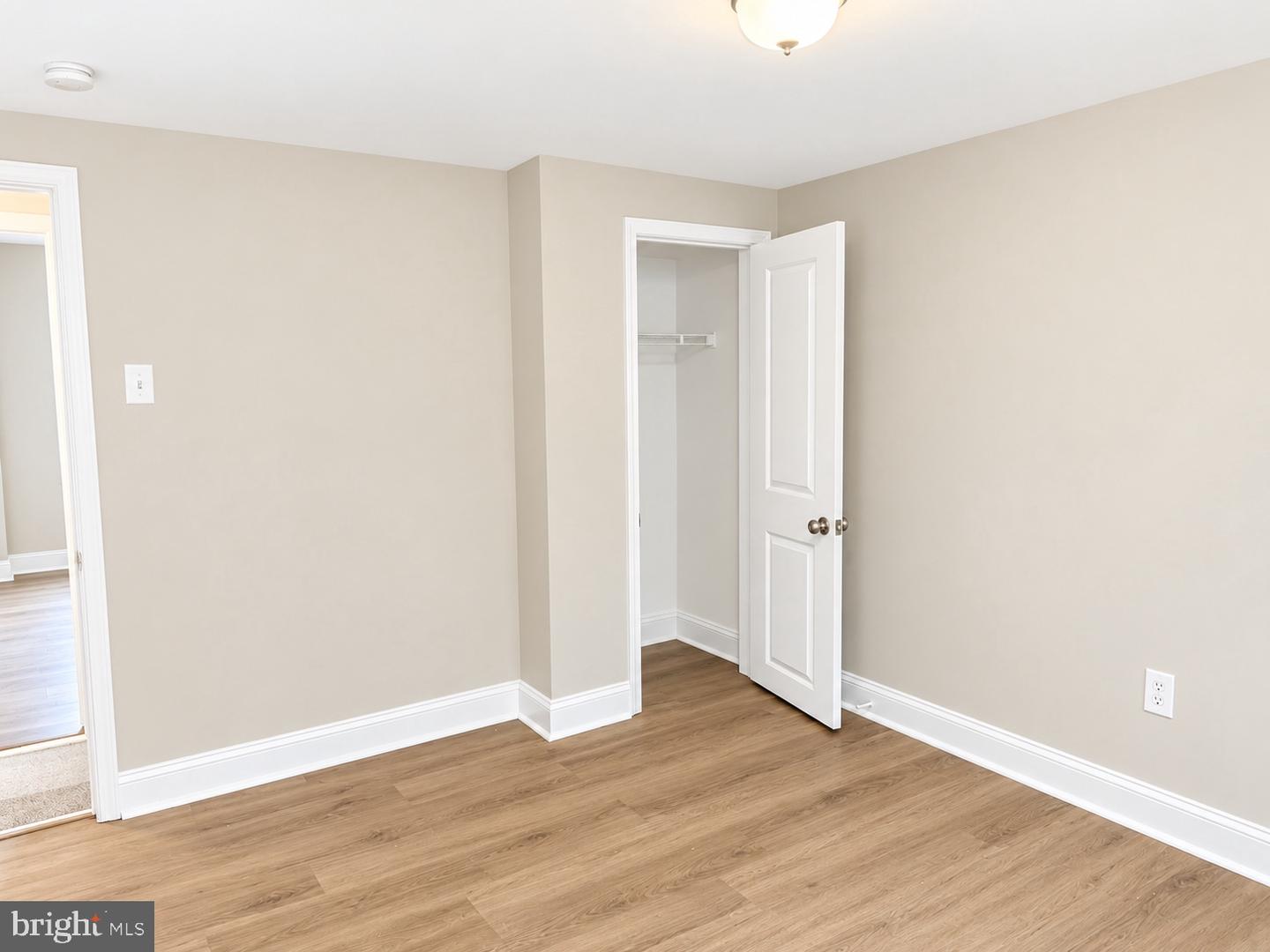 124 W Airy St # Property Photo 21