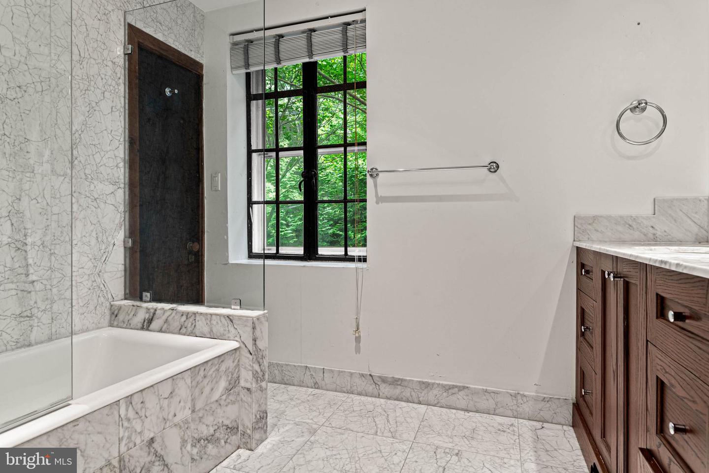 100 Cherry Ln Property Photo 31