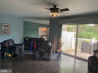1710 Oakwood Ter #5b Property Photo 13