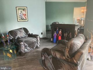1710 Oakwood Ter #5b Property Photo 14