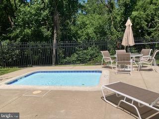 1710 Oakwood Ter #5b Property Photo 44