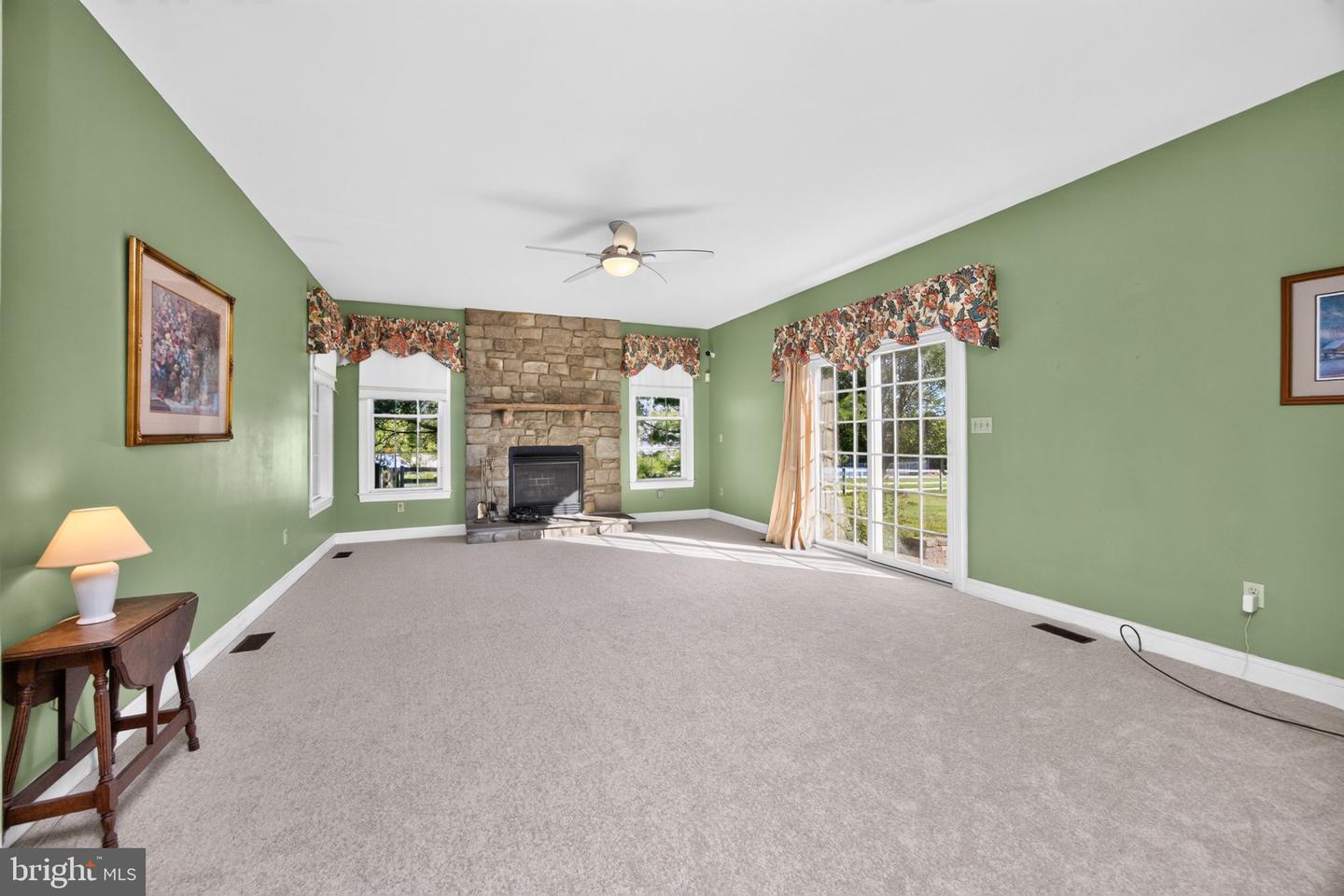 142 Clover Ln Property Photo 10