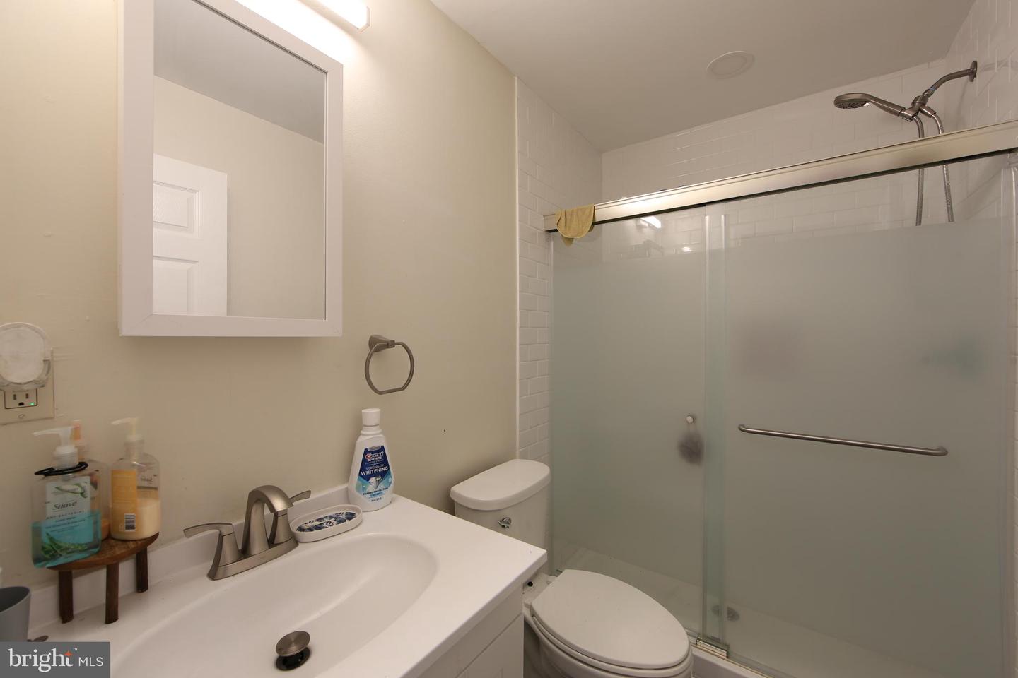 2318 E High St Property Photo 13