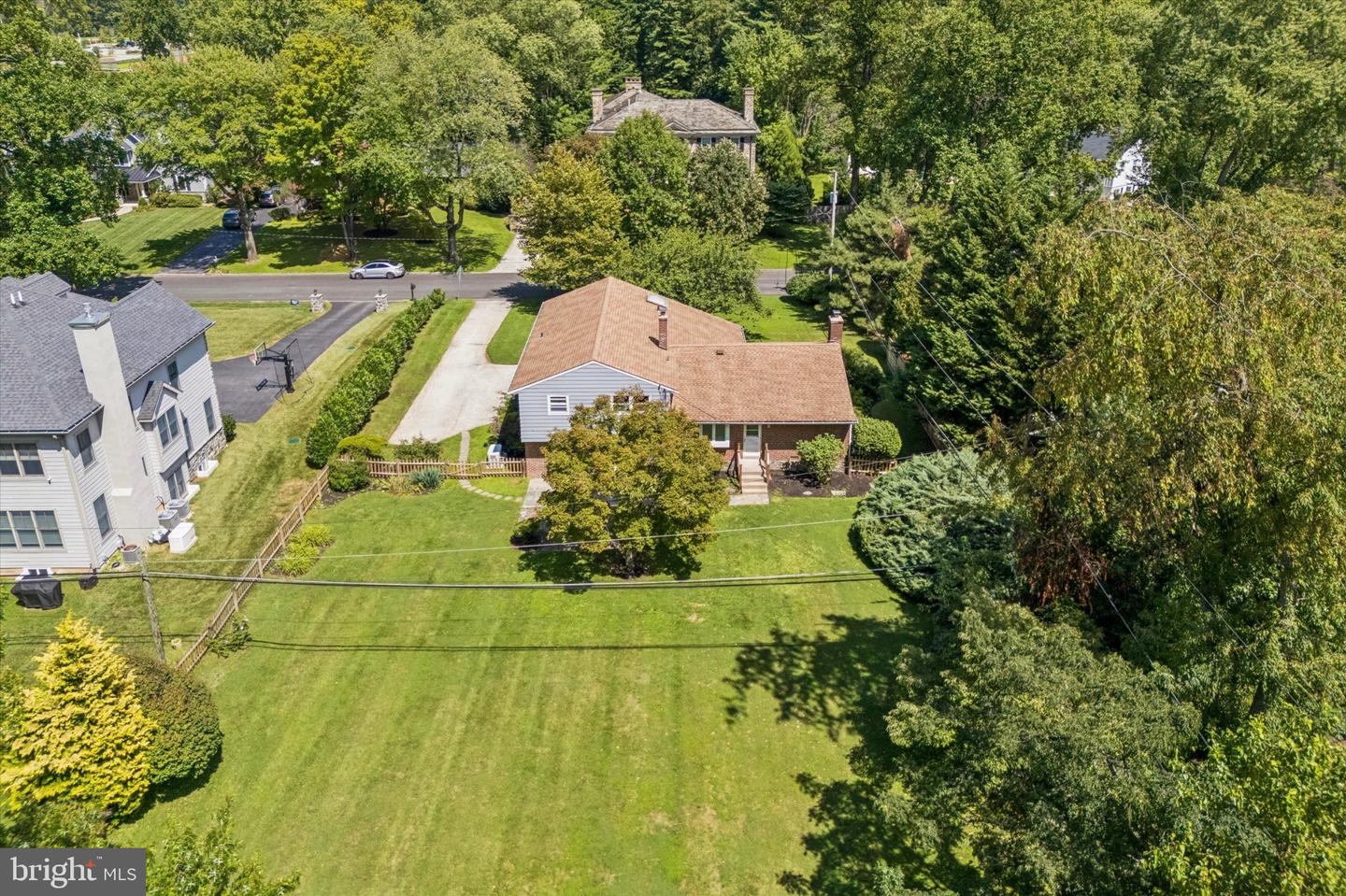 1910 Stone Ridge Ln Property Photo 41