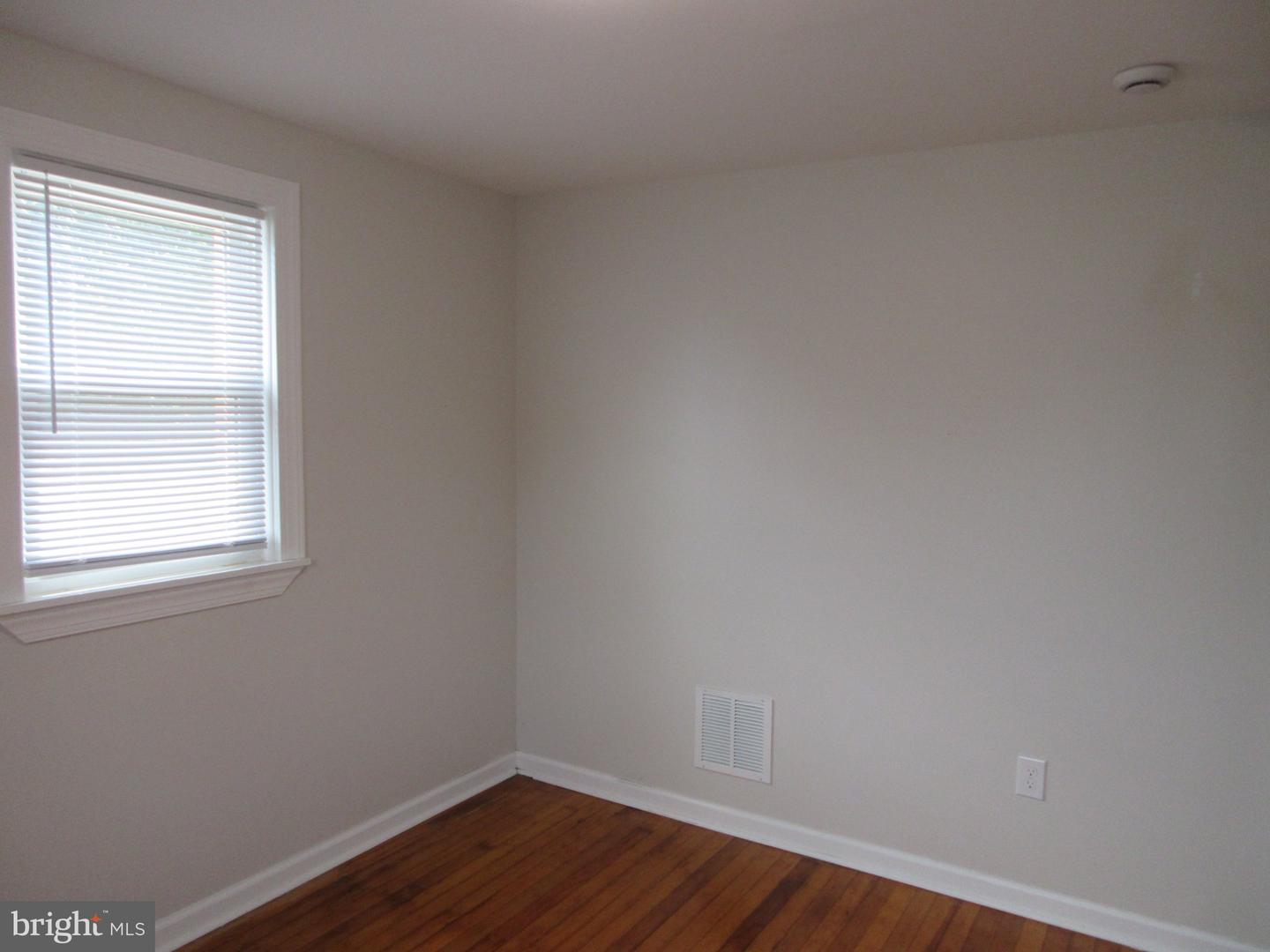 14 Franklin Ave Property Photo 13
