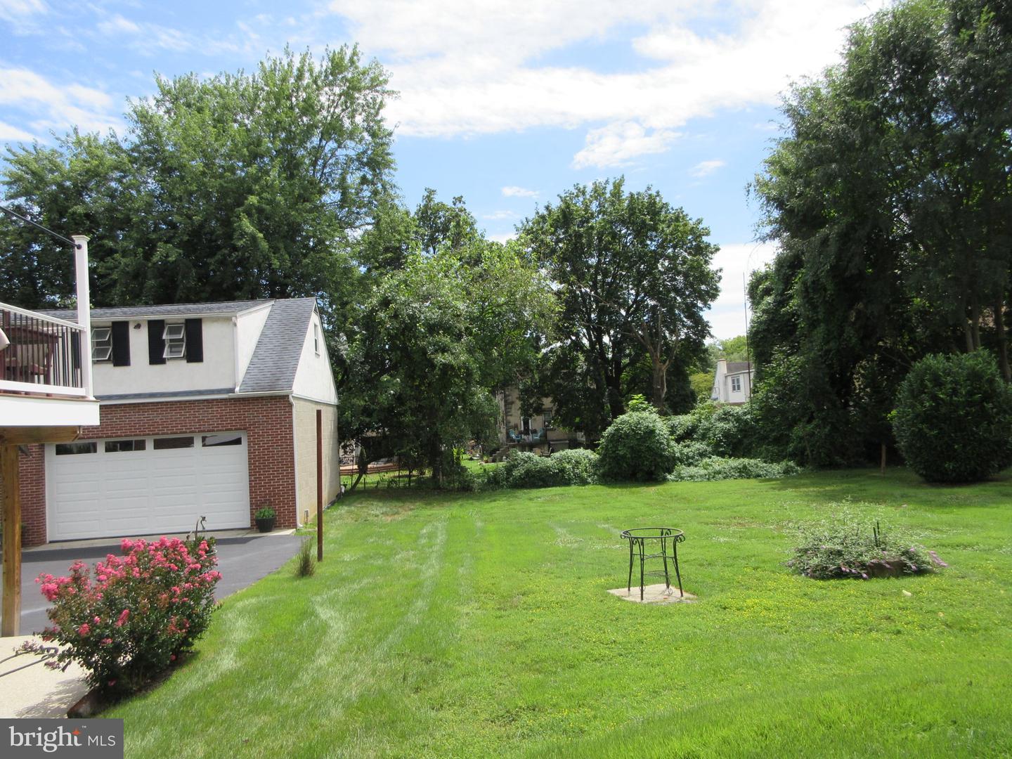 14 Franklin Ave Property Photo 16