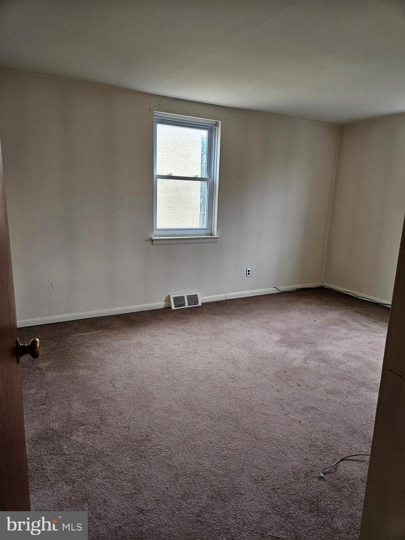 108 Clement Rd #c Property Photo 5