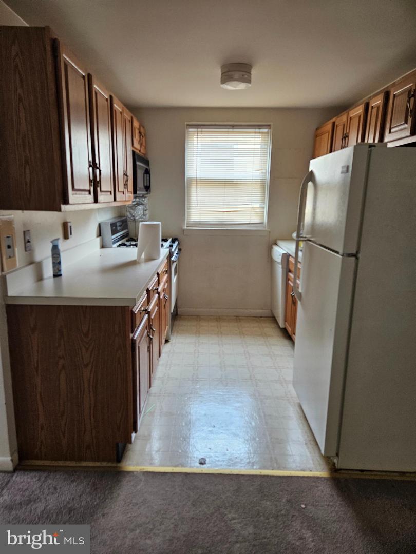 108 Clement Rd #c Property Photo 8