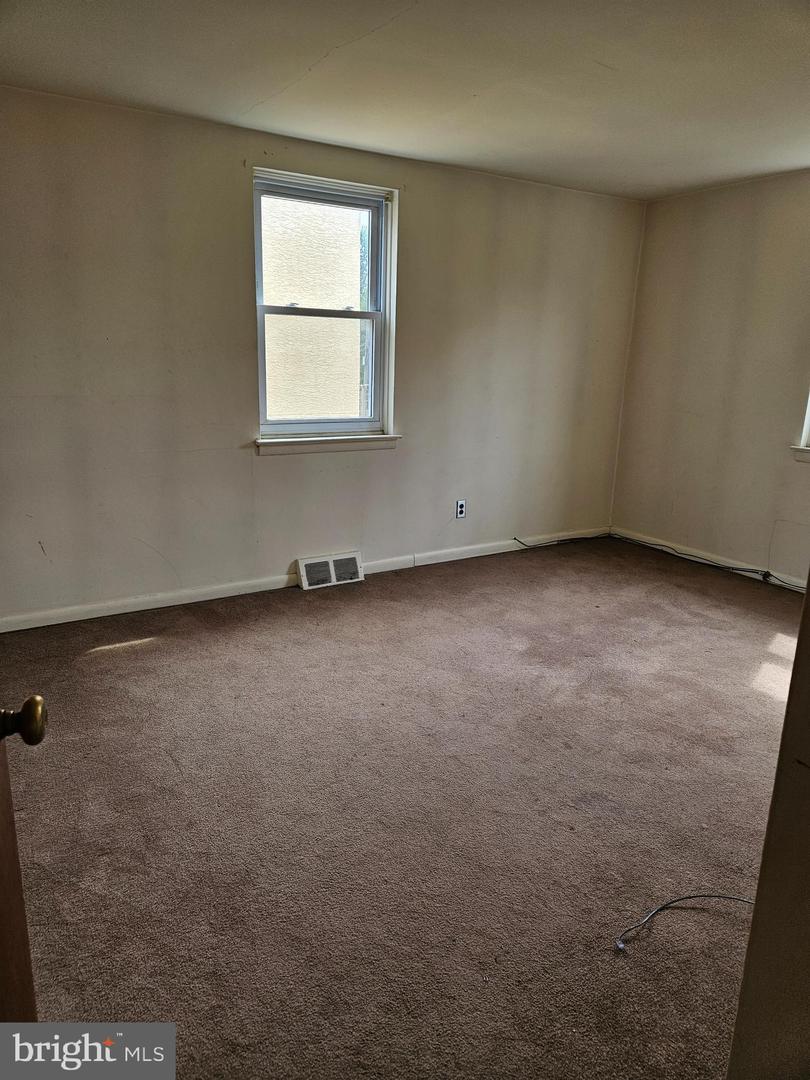 108 Clement Rd #c Property Photo 12