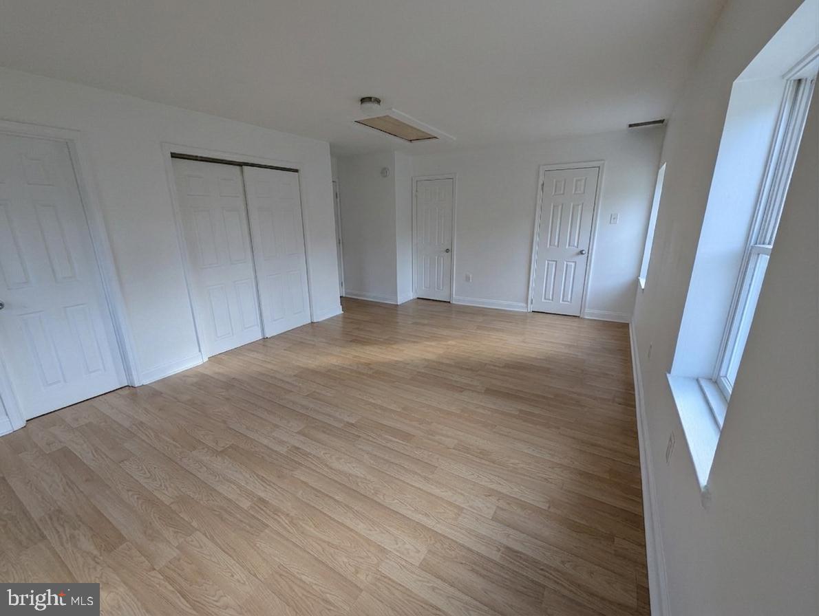 165 Moreland Ave Property Photo 8