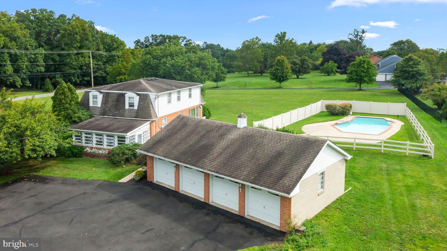 778 Lederach Cross # Property Photo 4