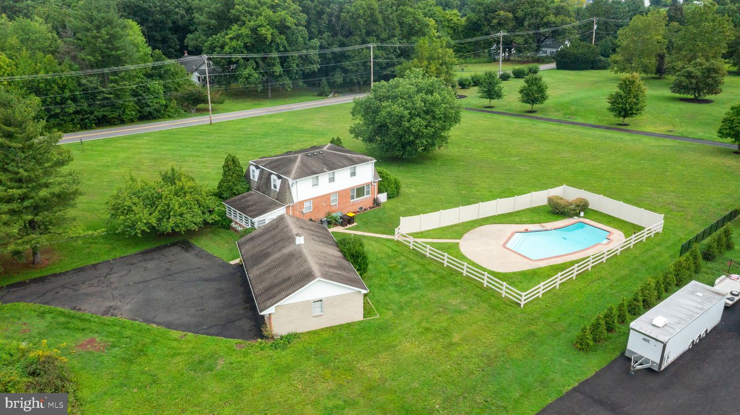 778 Lederach Cross # Property Photo 6