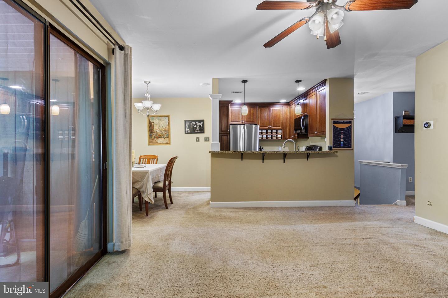 1012 Meadowview Ln #1012 Property Photo 8
