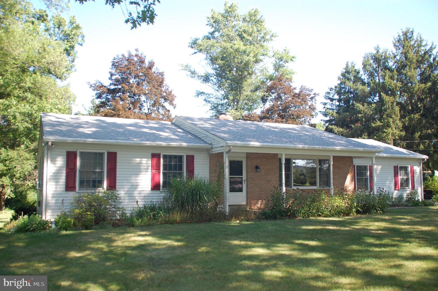 883 Kulp Rd Property Photo 1