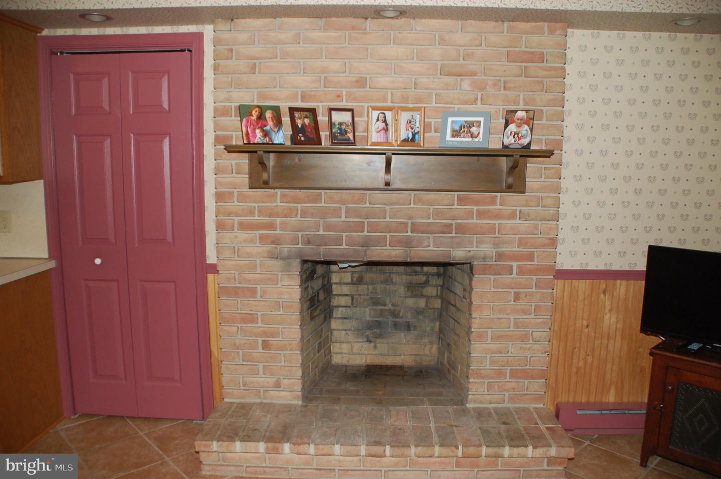 883 Kulp Rd Property Photo 8
