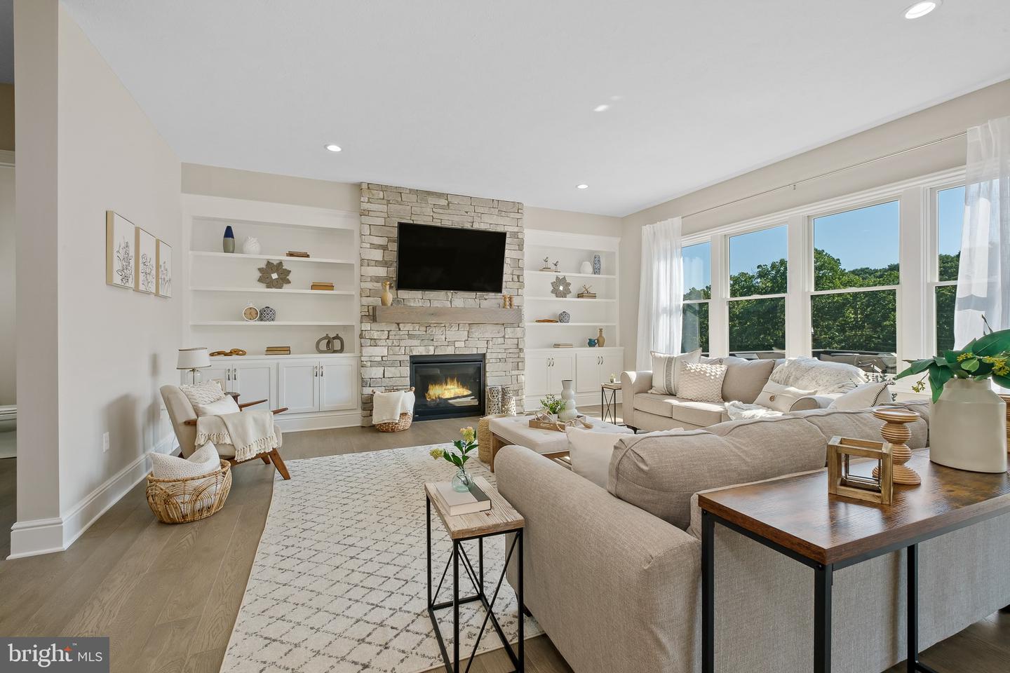 375 Bronson Cir #b3d Property Photo 3