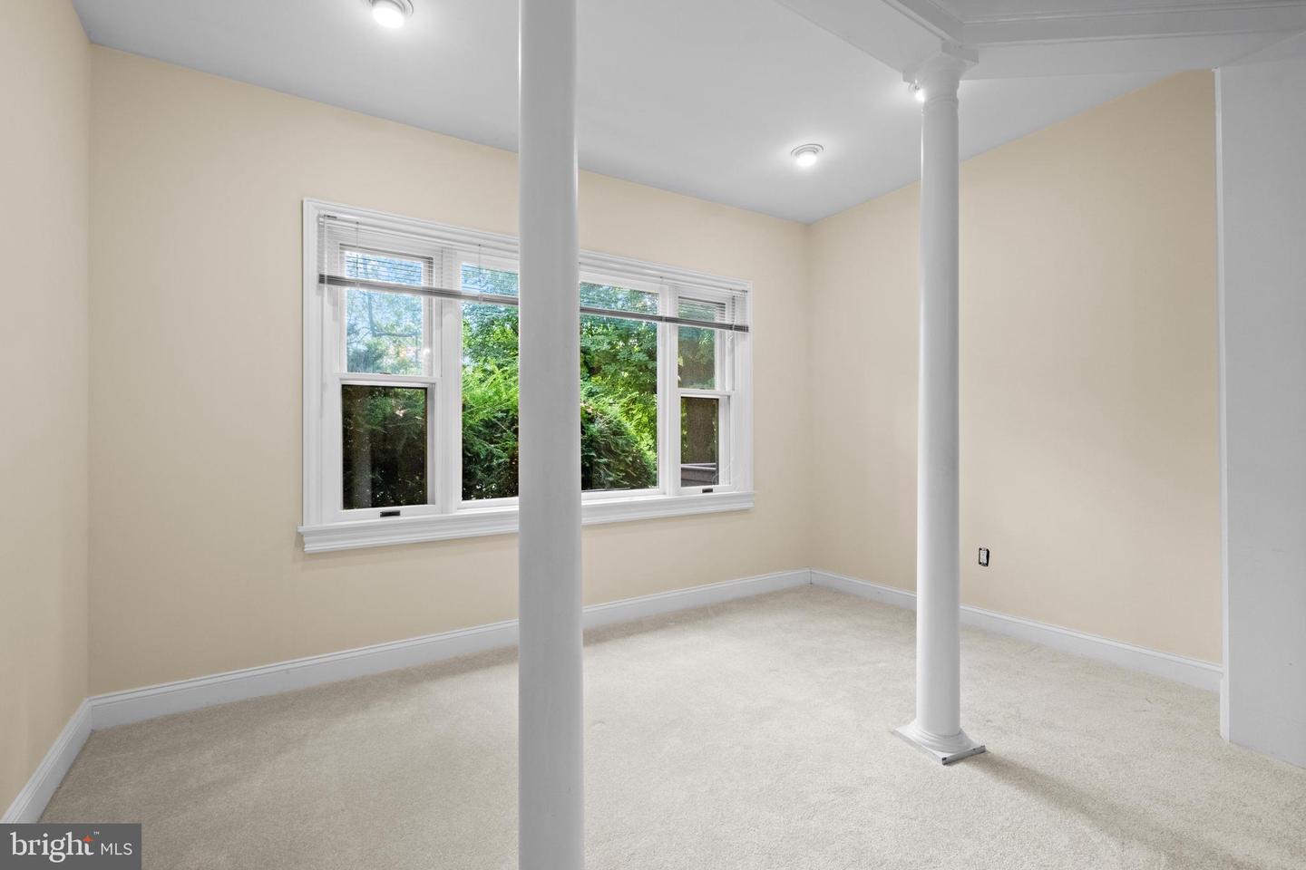 107 Montgomery Ave Property Photo 27