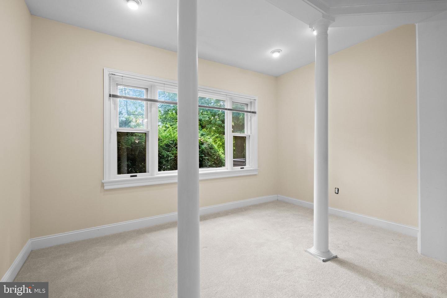 107 Montgomery Ave Property Photo 76