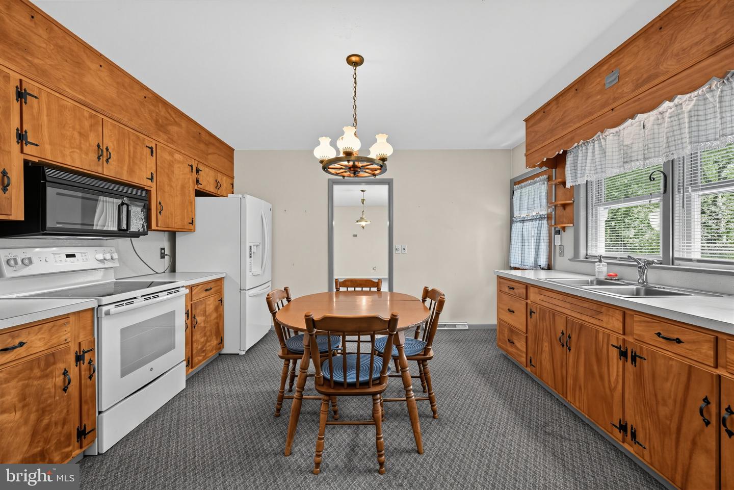 456 Collegeville Rd Property Photo 8