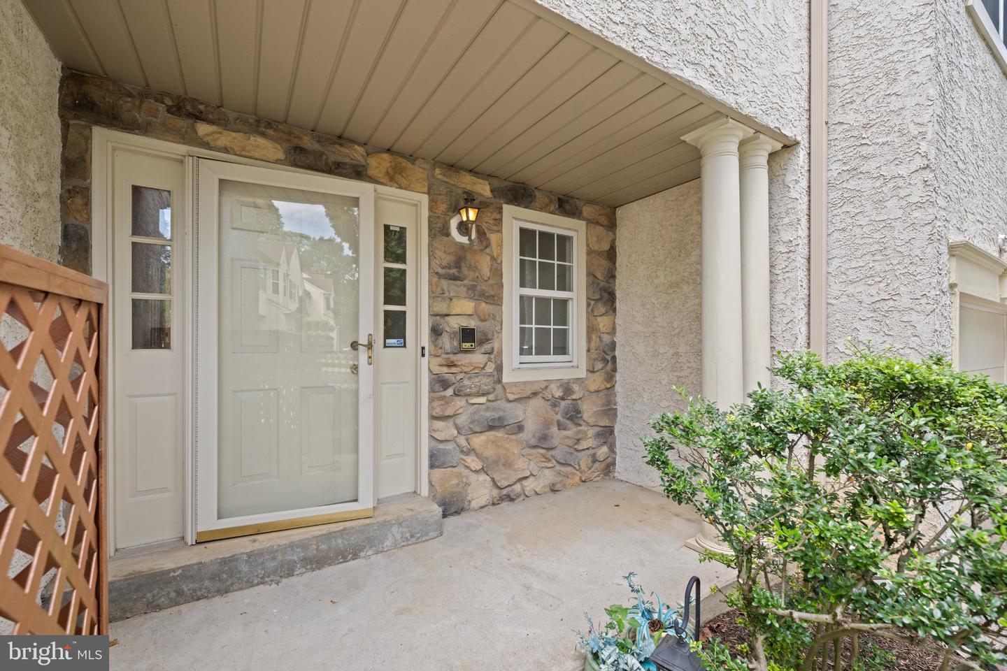 9 Plum Ct Property Photo 2
