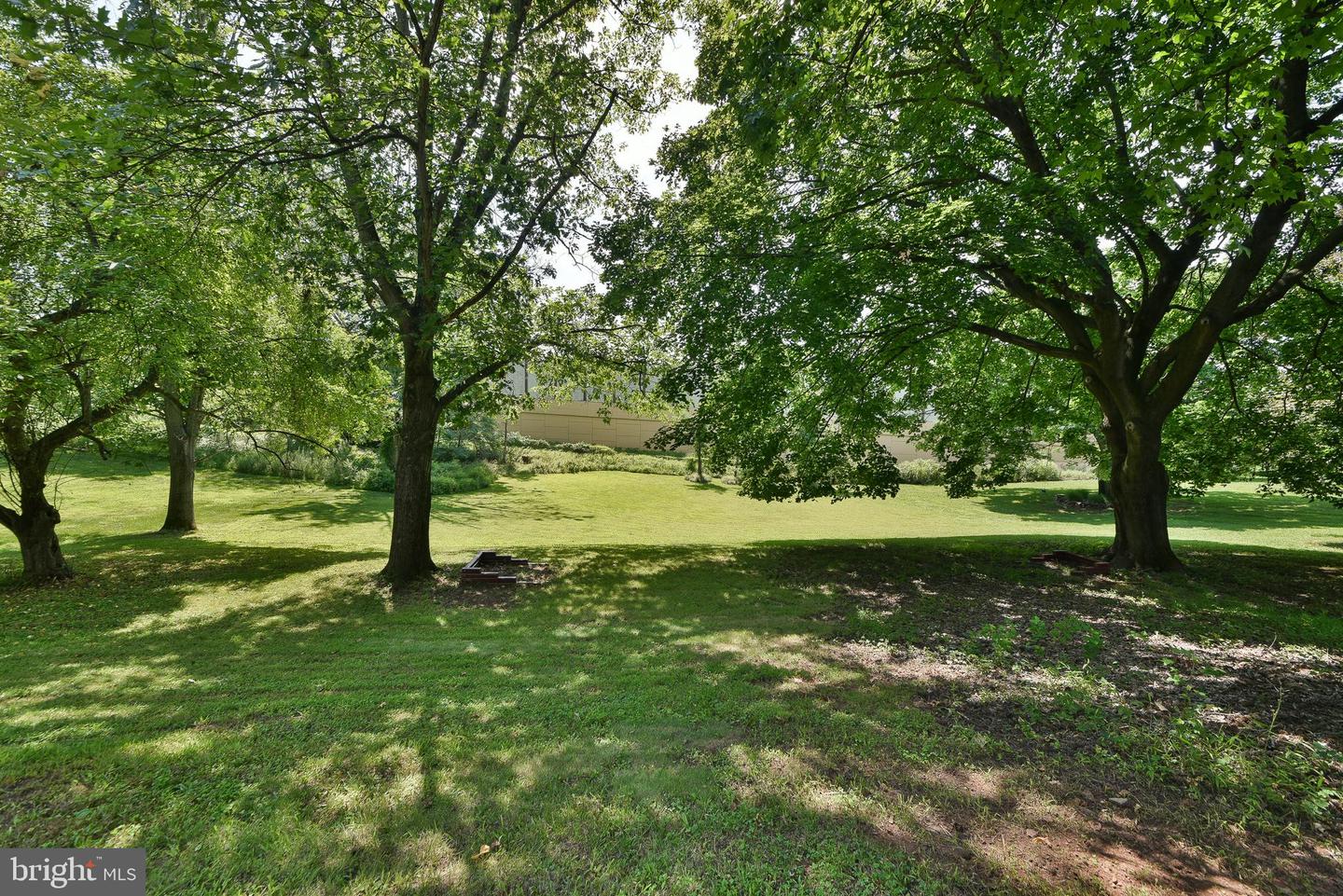 1130 Hunter Hill Dr # Property Photo 34