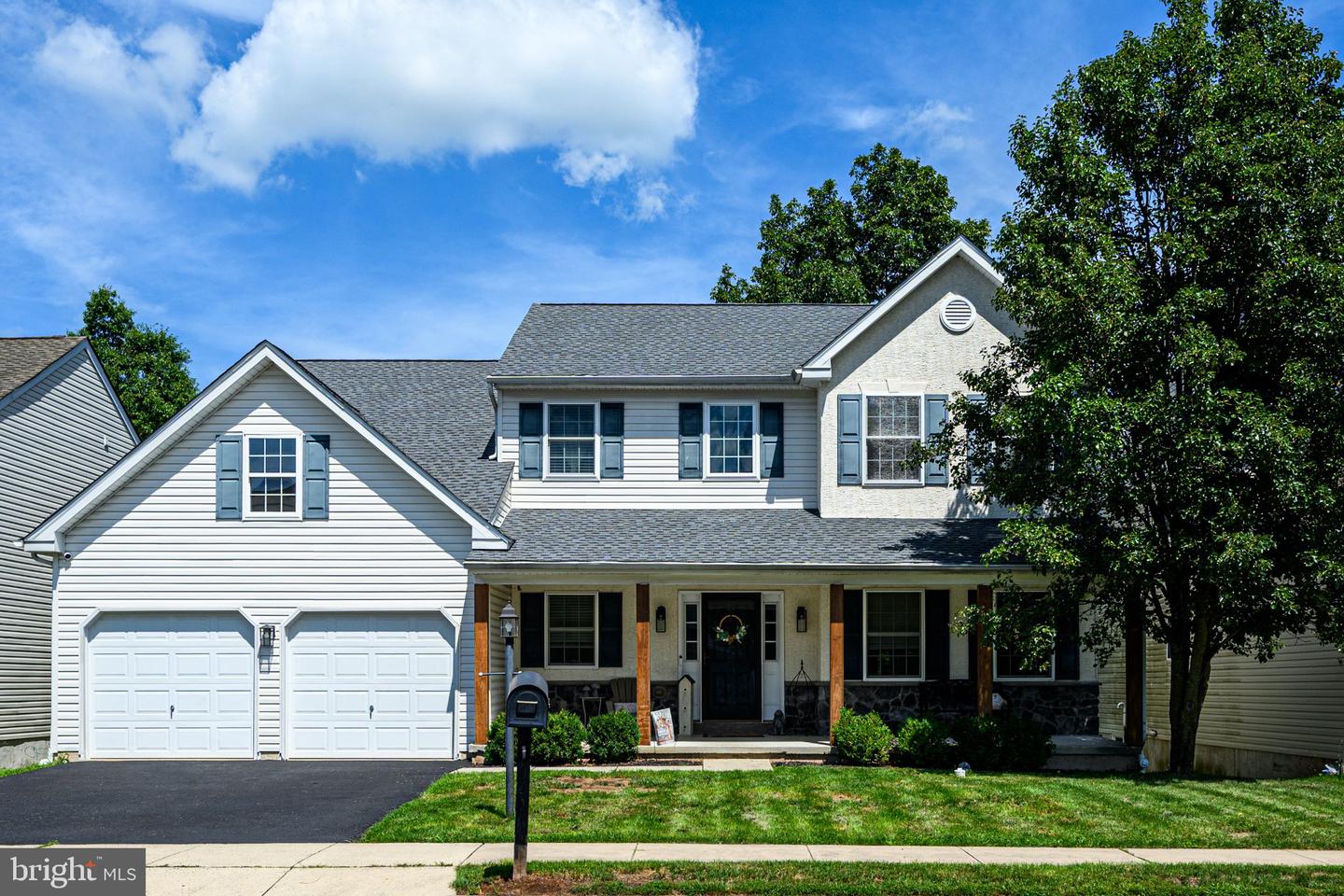 109 HOLBROOK LN