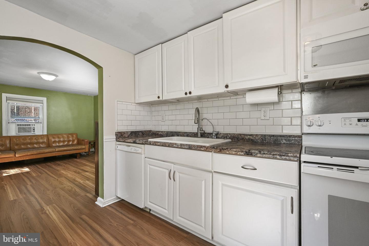 321 N Pleasantview Rd Property Photo 6
