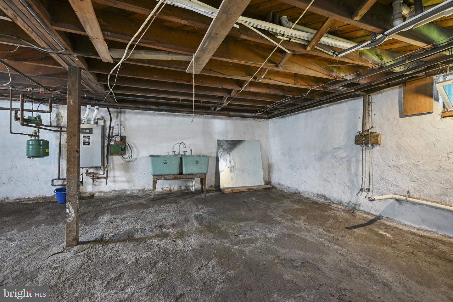 321 N Pleasantview Rd Property Photo 16
