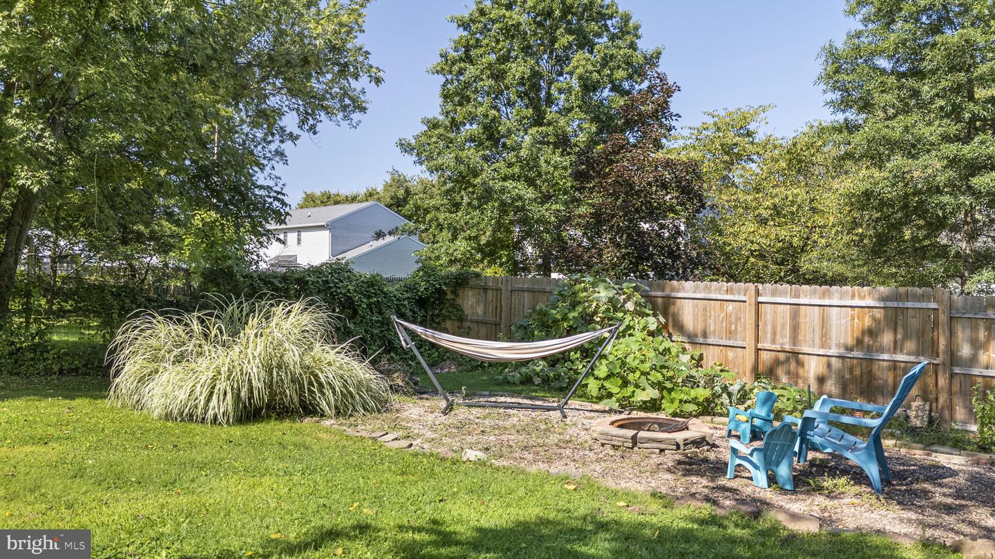 321 N Pleasantview Rd Property Photo 20