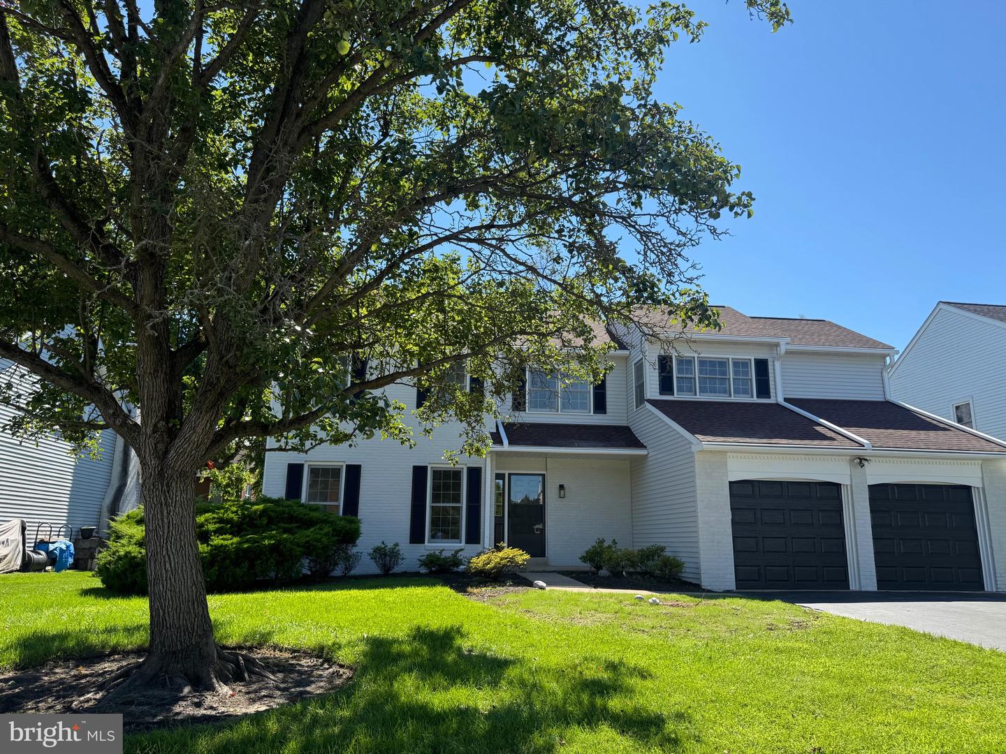 220 FREELAND DR