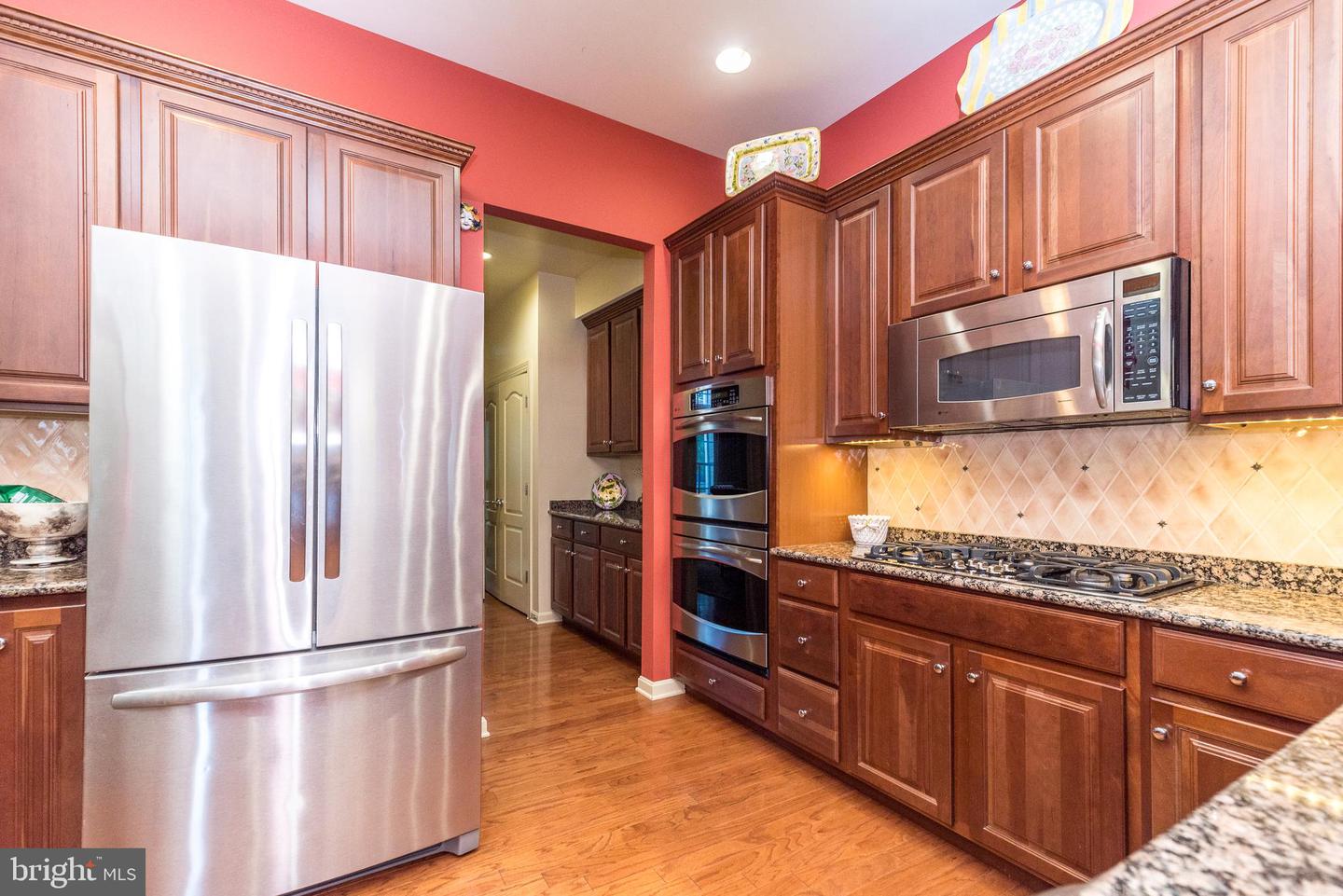 215 Goldenrod Dr Property Photo 15