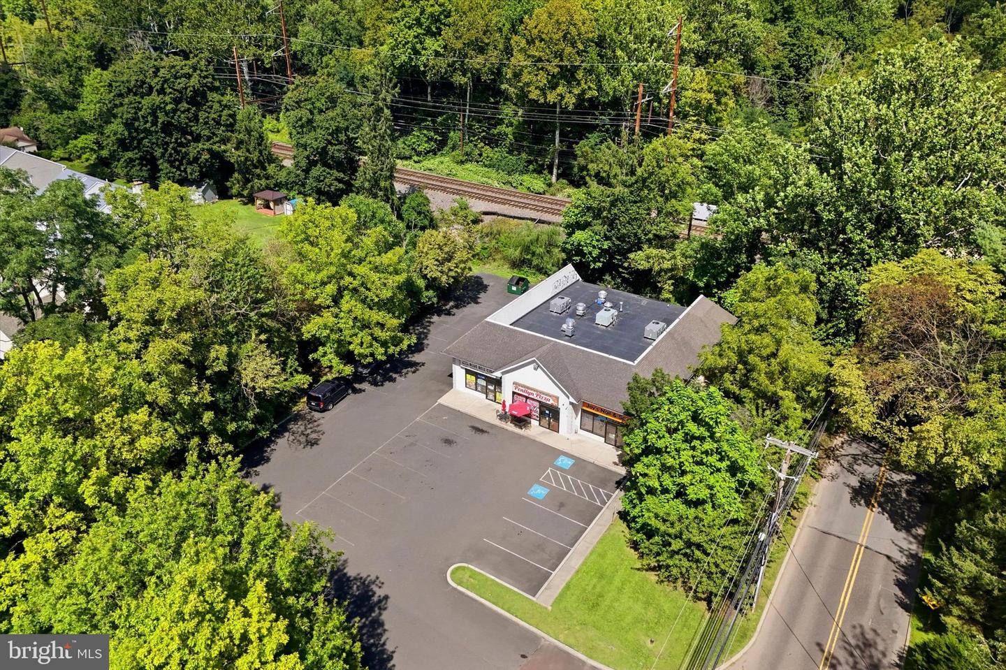 401 Penllyn Pike Property Photo 4