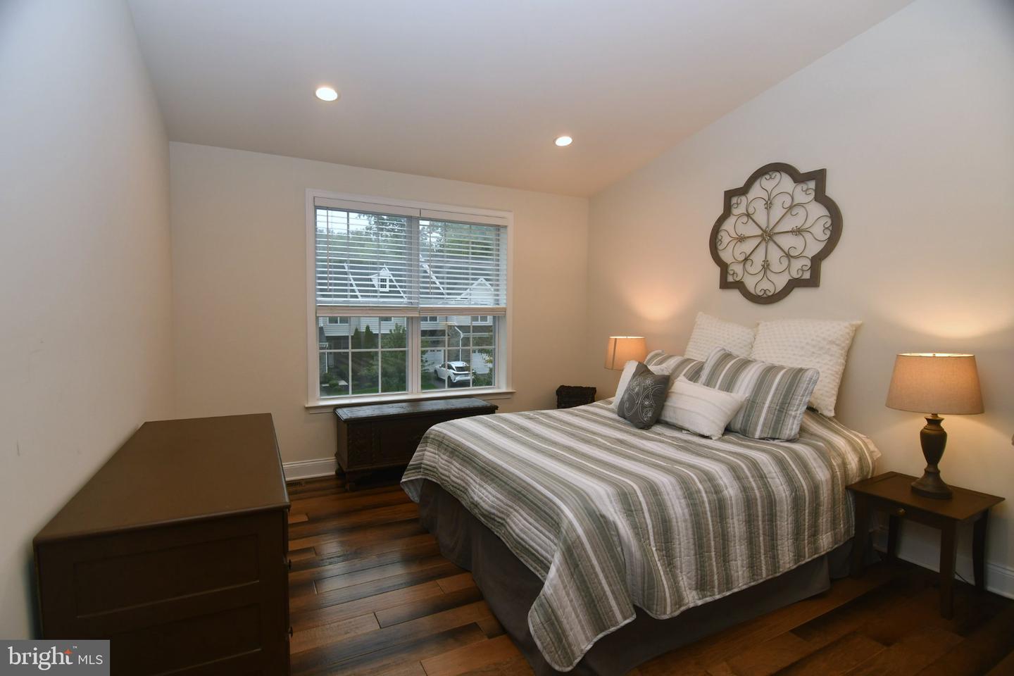 2091 Julia Dr Property Photo 24
