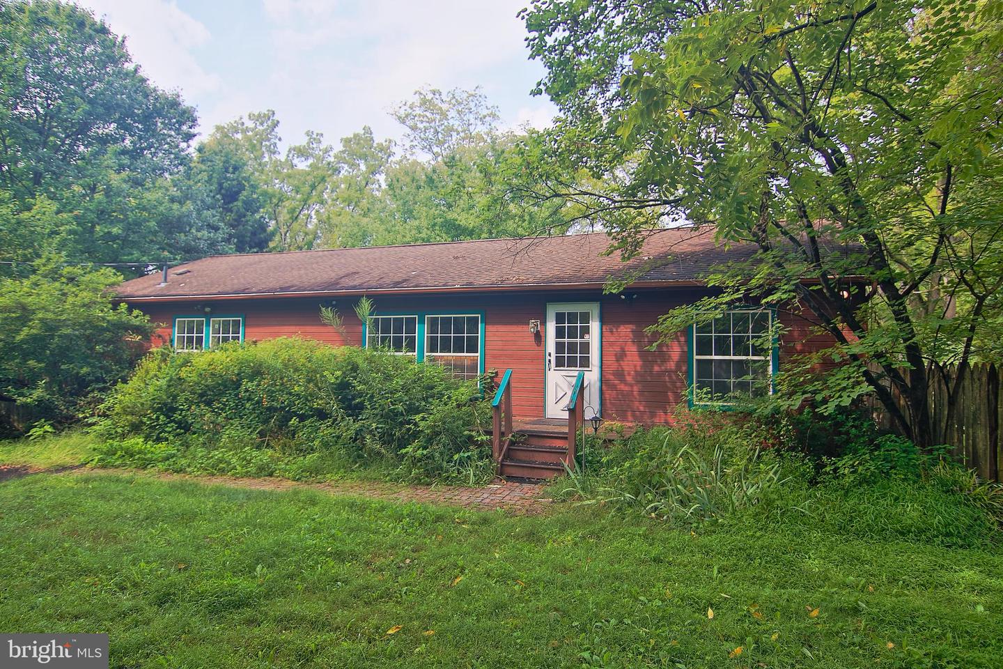 242 Congo Niantic Rd Property Photo 1