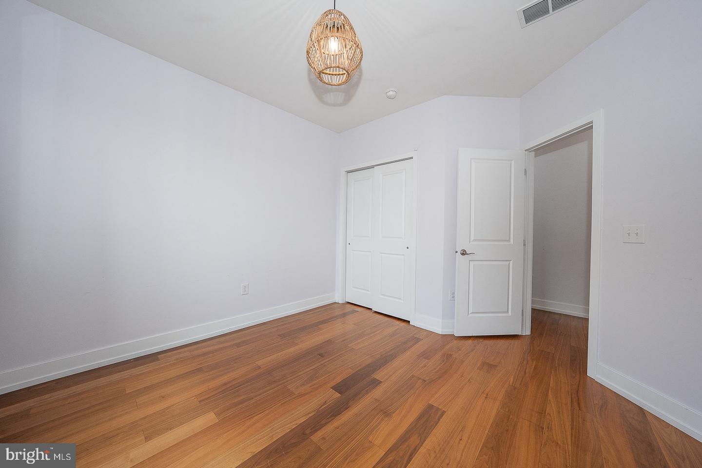 407 Lakeview Ct #5 Lower Property Photo 39