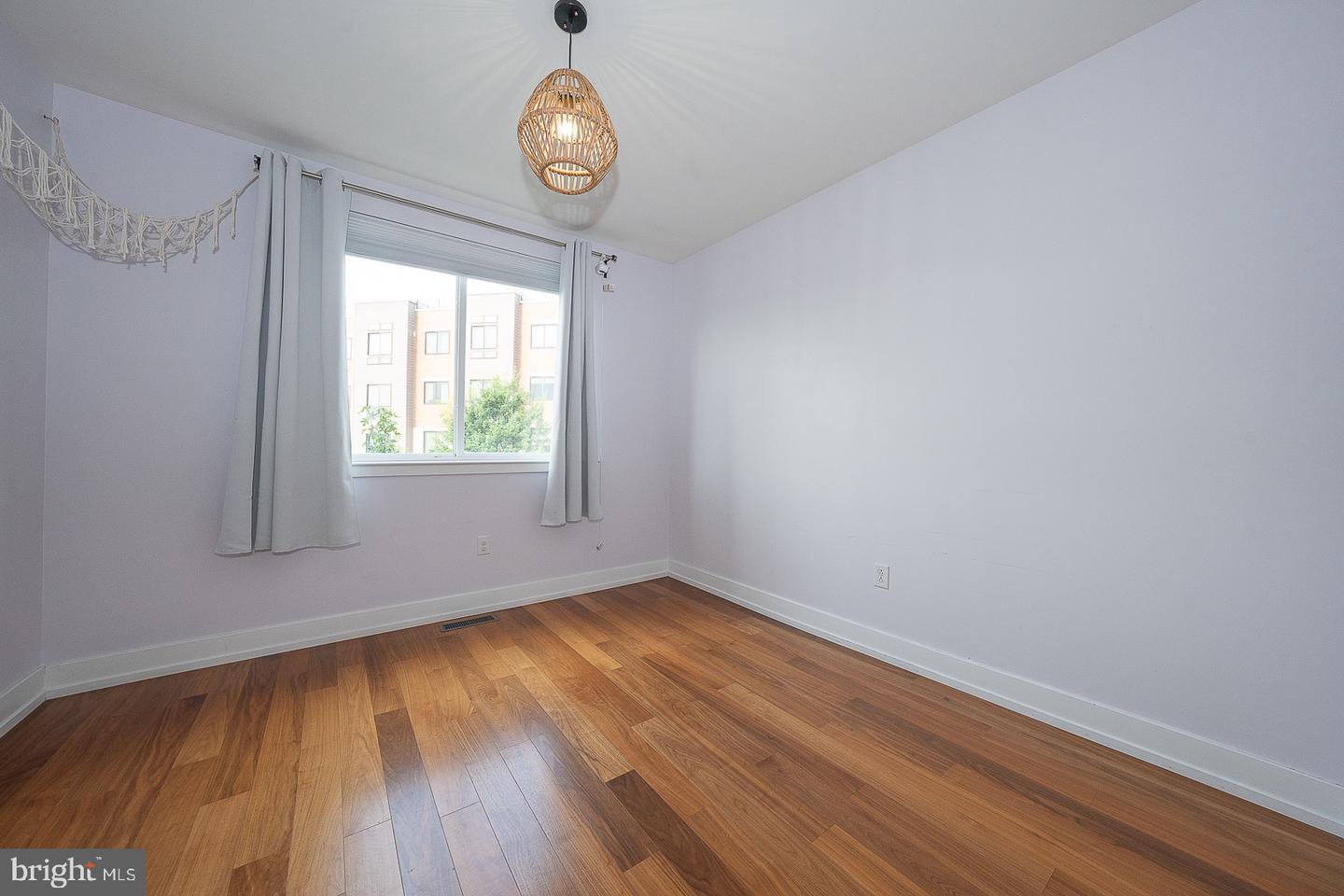 407 Lakeview Ct #5 Lower Property Photo 40